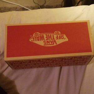 Vans box with wrapping paper